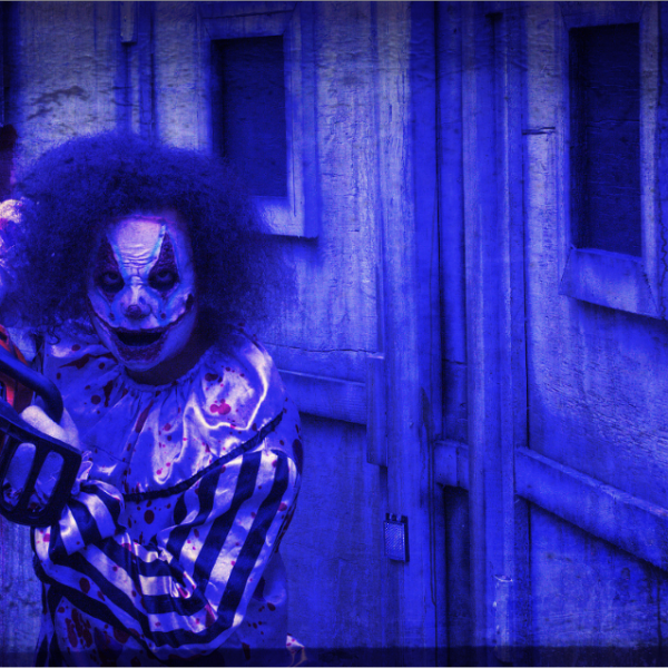 Maze Chainsaw actor in the corn maze at Scary Acres Rhode Island