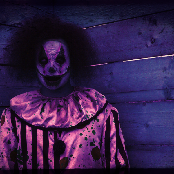 Maze Chainsaw actor lurking in the corn maze at Scary Acres Rhode Island